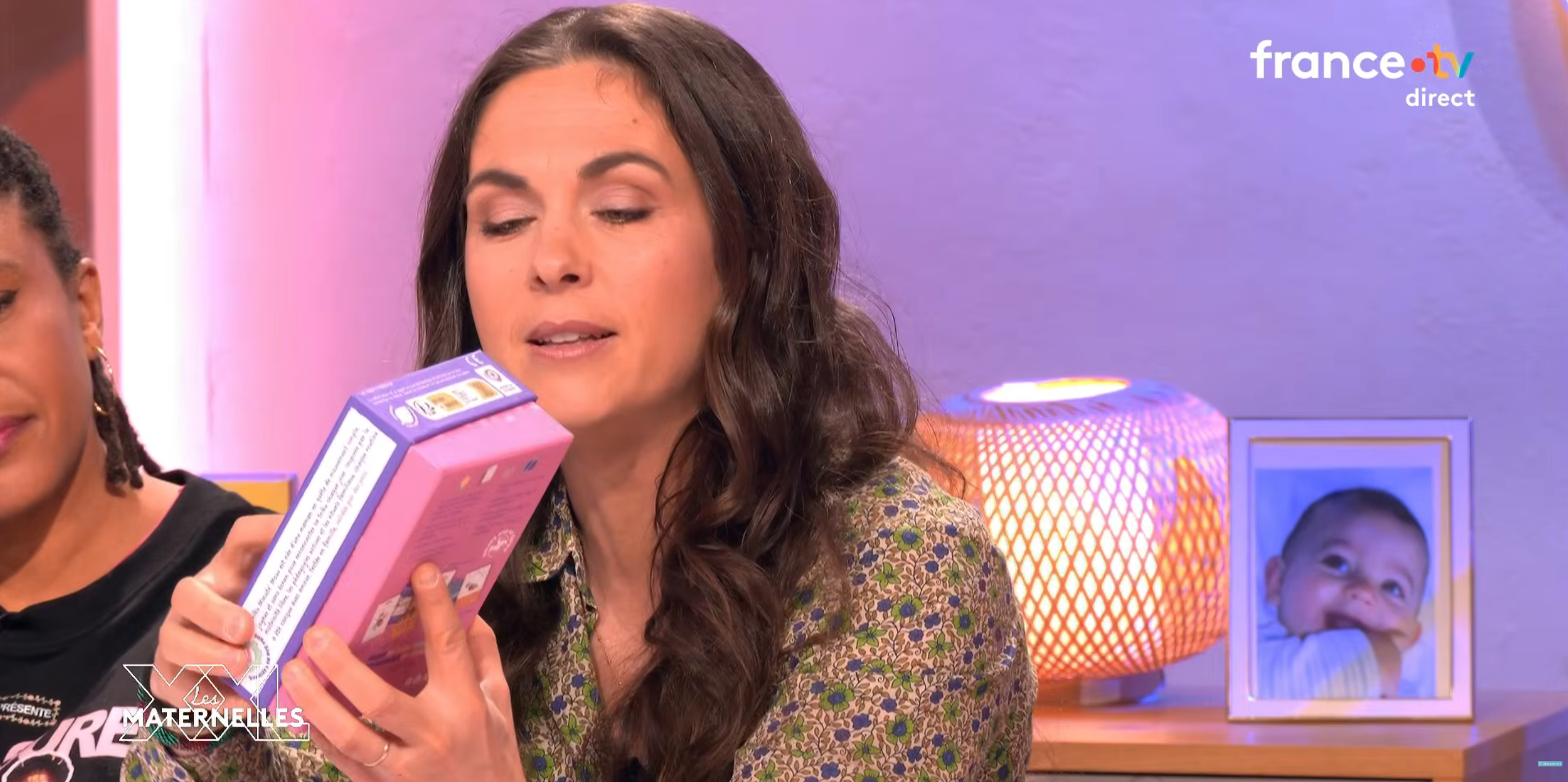Passage TV Tribu Minute’Mouv dans Les Maternelles sur France TV, box sport enfant sans écran 2-8 ans présentée à la télévision